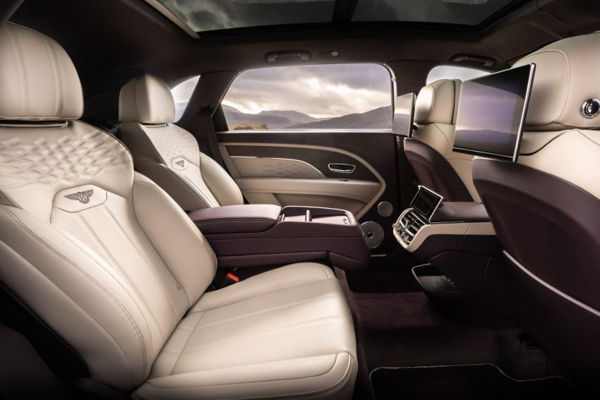 2023 Bentley Bentayga Extended Wheelbase - Interior, Rear Seats Wallpaper 850x567 #23