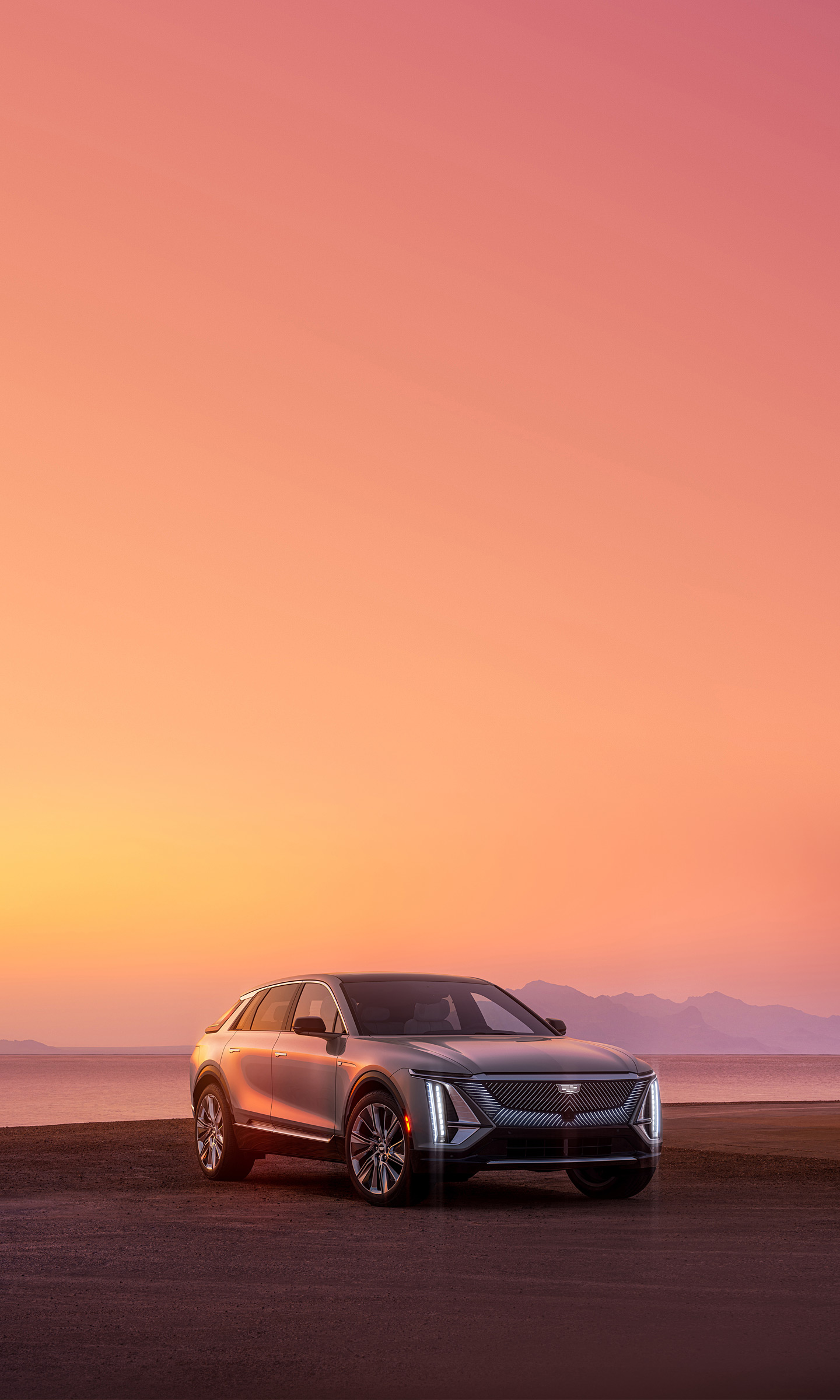 Download 2023 Cadillac Lyriq - Front Three-Quarter HD Phone Wallpaper 1440x2400 #29