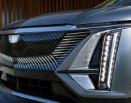 2023 Cadillac Lyriq - Headlight Wallpaper 190x150