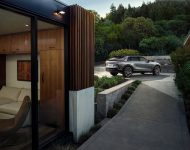 2023 Cadillac Lyriq - Rear Three-Quarter Wallpaper 190x150