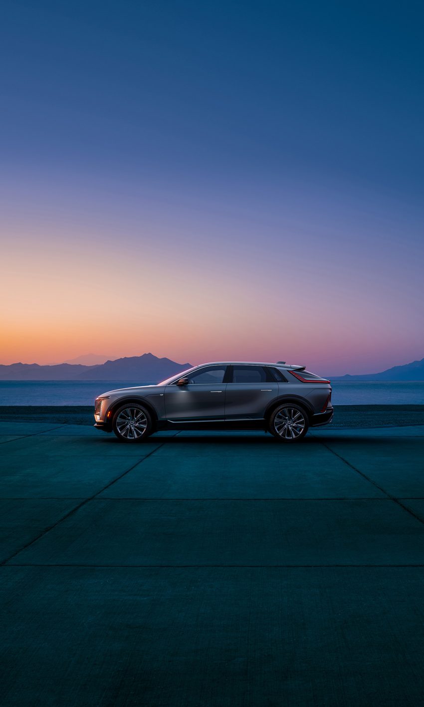 2023 Cadillac Lyriq - Side Phone Wallpaper 850x1417 #34