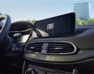 2023 Fiat Tipo Garmin - Central Console Wallpaper 190x150