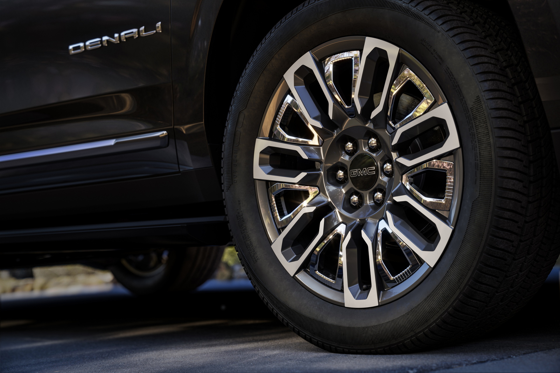 Download 2023 GMC Yukon Denali Ultimate - Wheel HD Wallpaper 1920x1280 #2