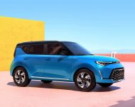 2023 Kia Soul GT-Line - Front Three-Quarter Wallpaper 190x150