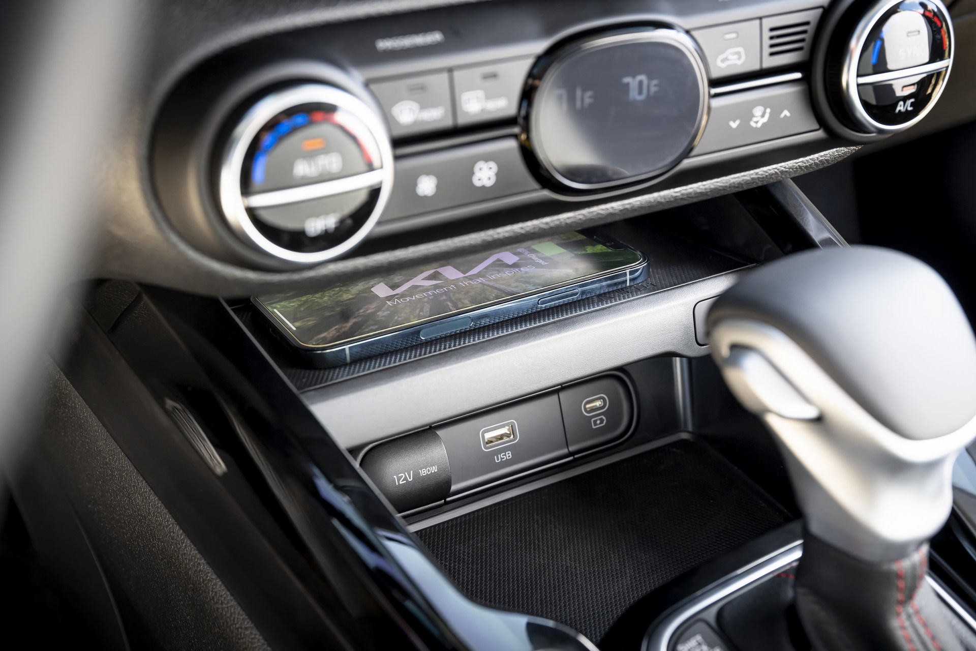 Download 2023 Kia Soul GT-Line - Interior, Detail HD Wallpaper 1920x1280 #21