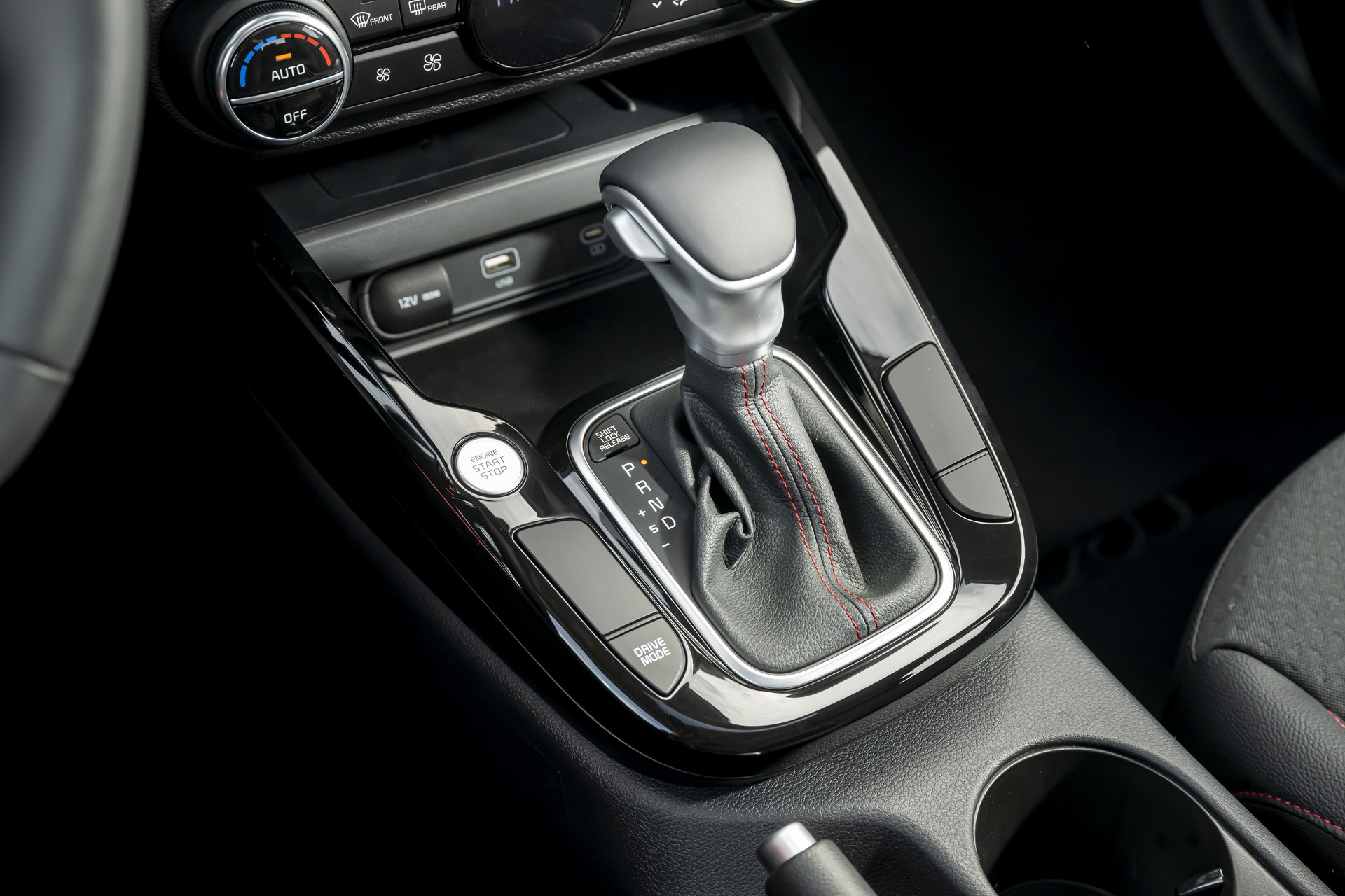Download 2023 Kia Soul GT-Line - Interior, Detail HD Wallpaper 1920x1280 #22