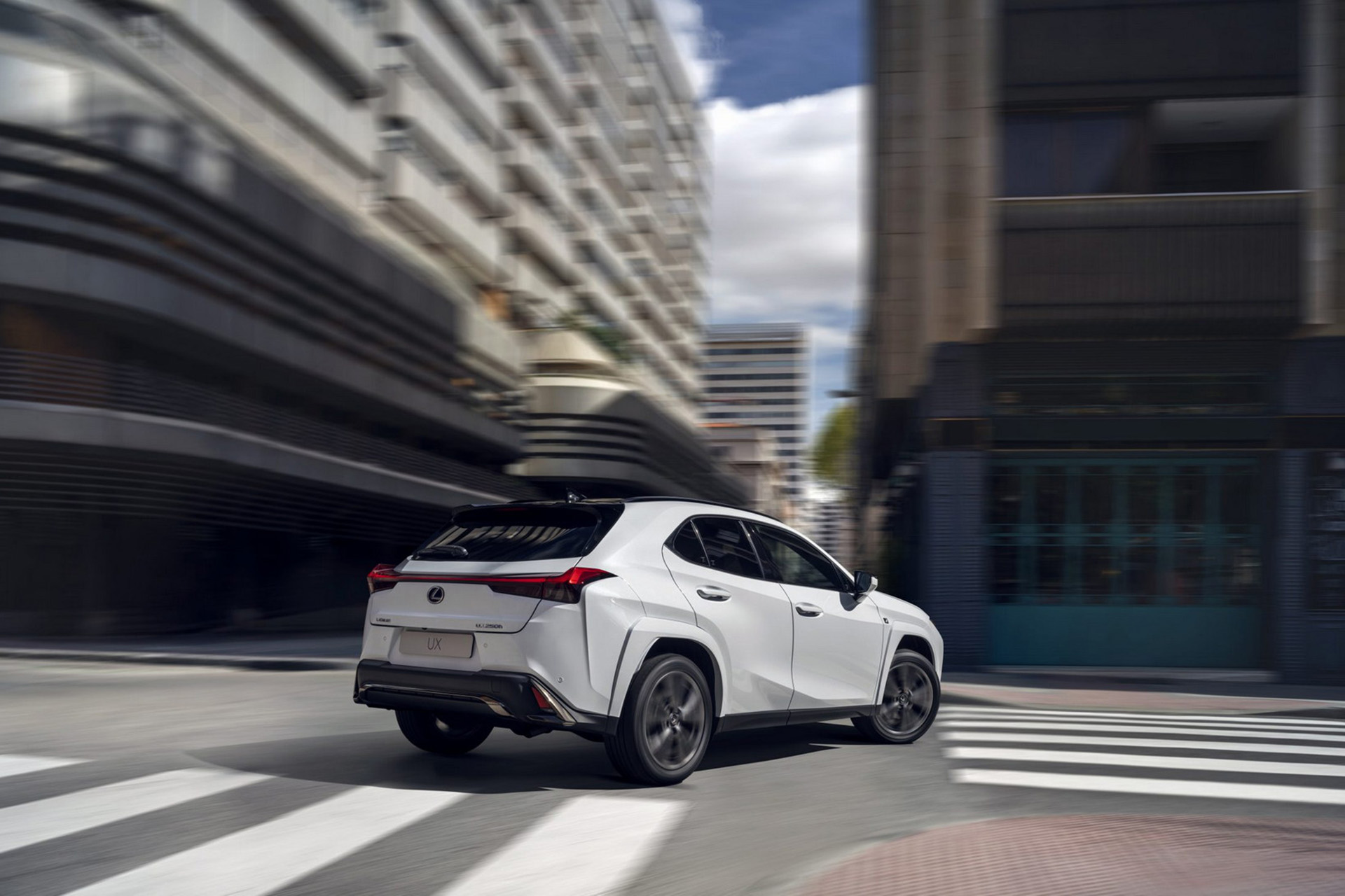 Download 2023 Lexus UX 250h F Sport - US version - Rear Three-Quarter HD Wallpaper 1920x1280 #4