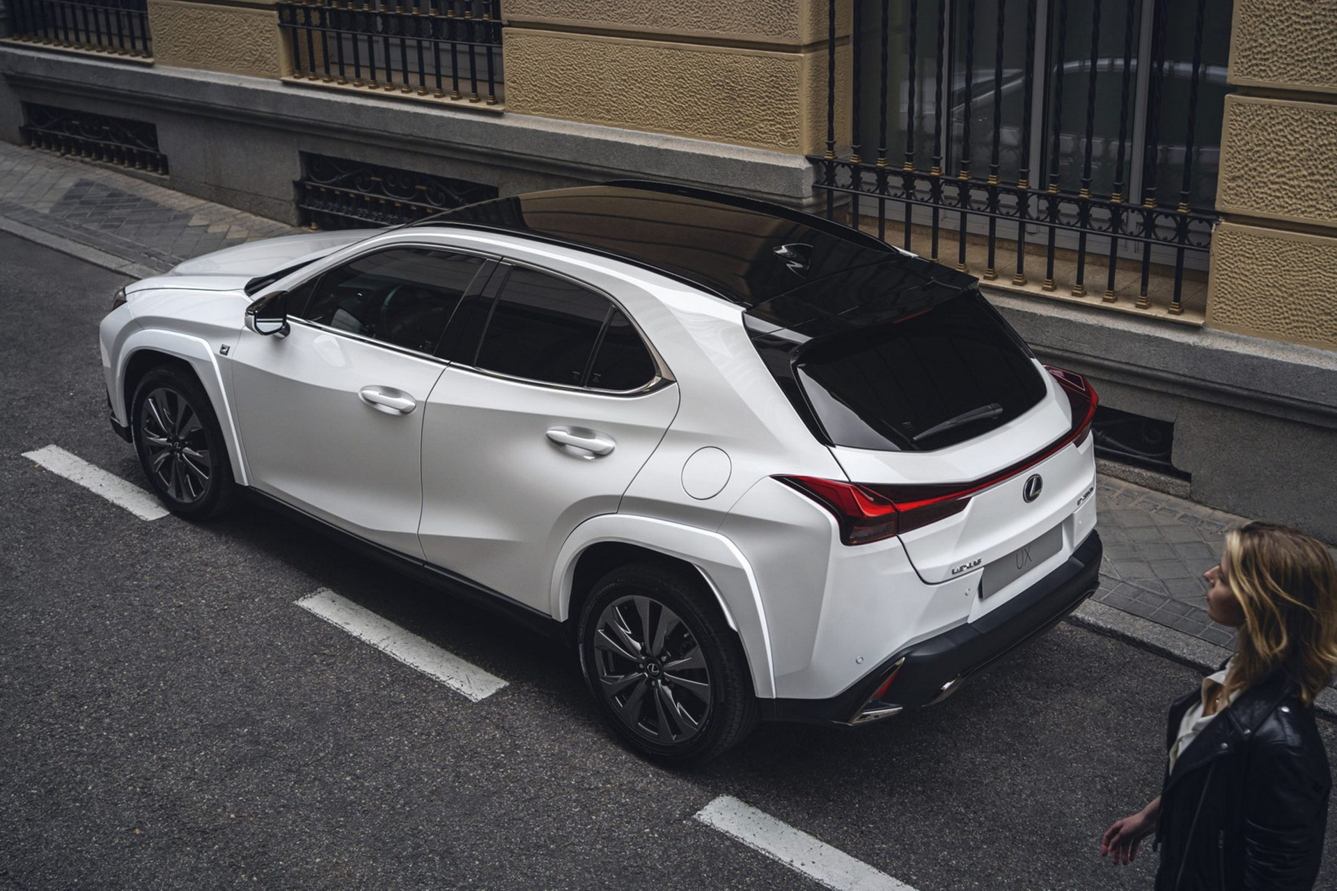 Download 2023 Lexus UX 250h F Sport - US version - Rear Three-Quarter HD Wallpaper 1920x1280 #10
