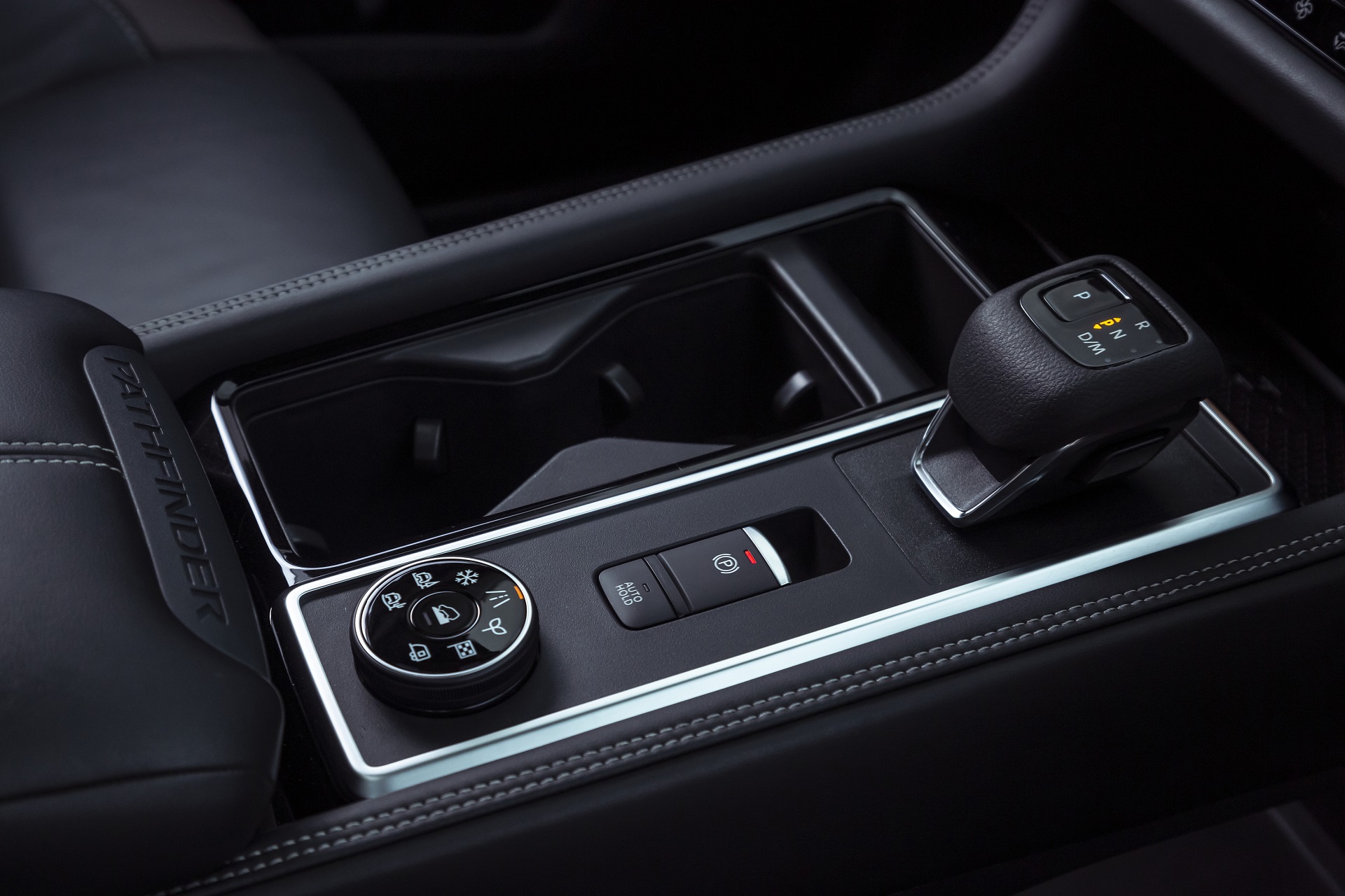 Download 2023 Nissan Pathfinder - AU version - Interior, Detail HD Wallpaper 1920x1280 #35