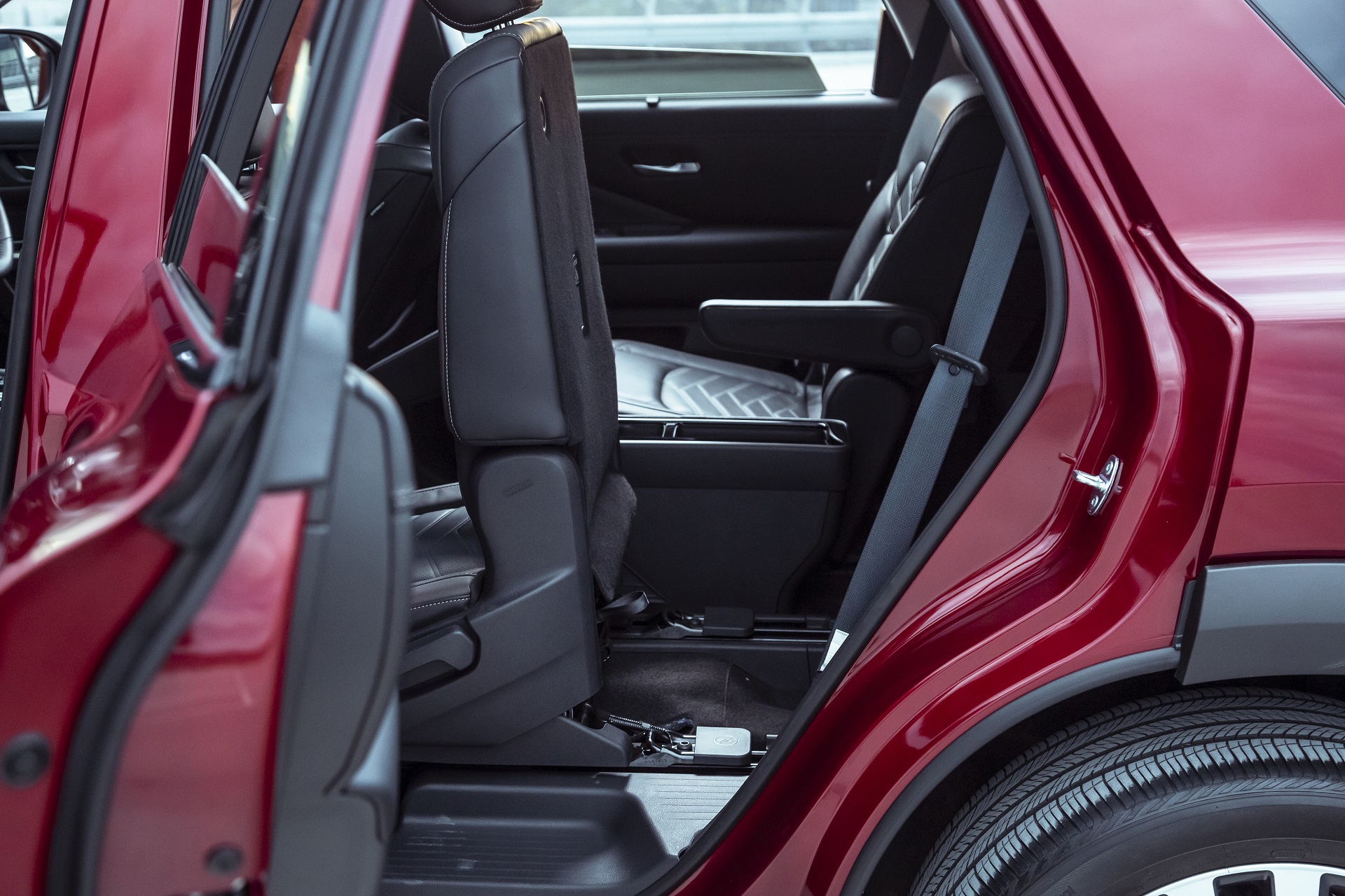 Download 2023 Nissan Pathfinder - AU version - Interior, Rear Seats HD Wallpaper 1920x1280 #16
