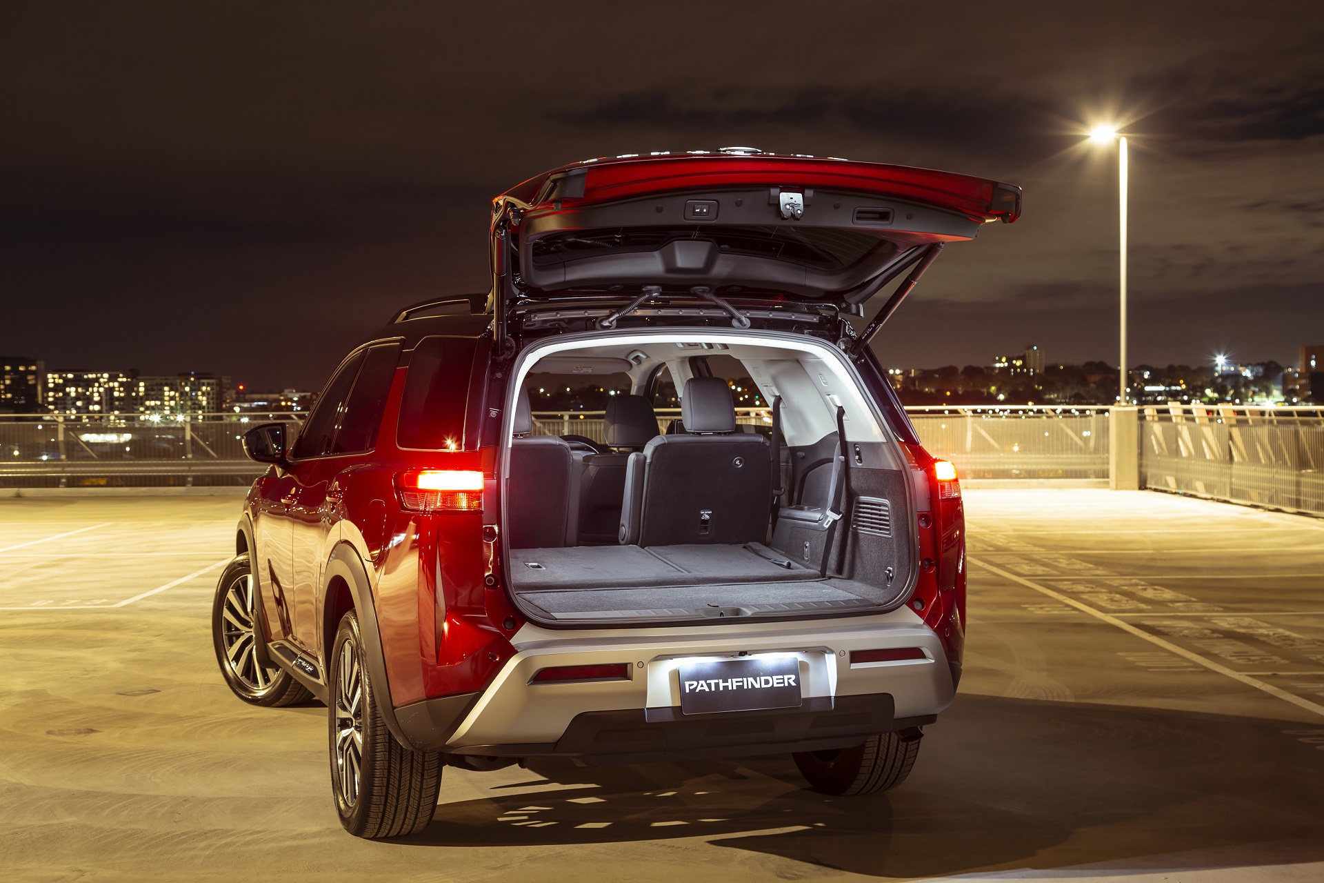 Download 2023 Nissan Pathfinder - AU version - Rear HD Wallpaper 1920x1280 #5