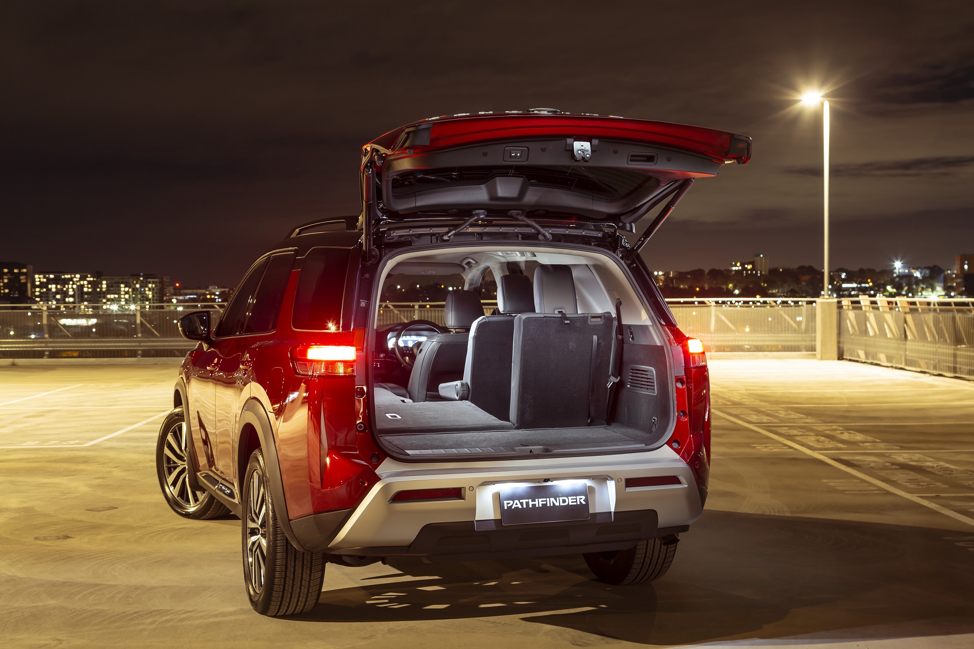 Download 2023 Nissan Pathfinder - AU version - Rear HD Wallpaper 1920x1280 #7