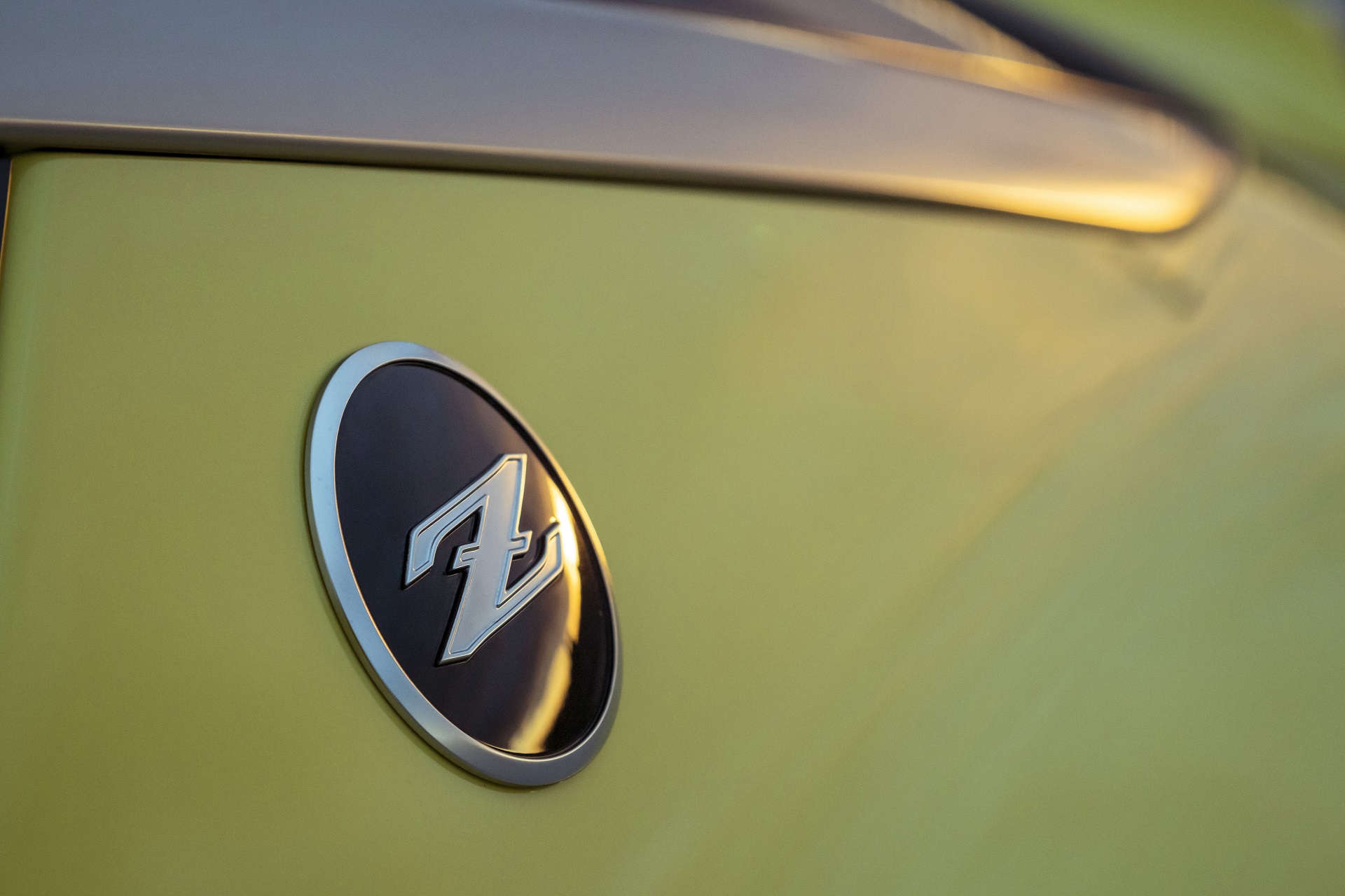 Download 2023 Nissan Z - AU version - Badge HD Wallpaper 1920x1280 #15