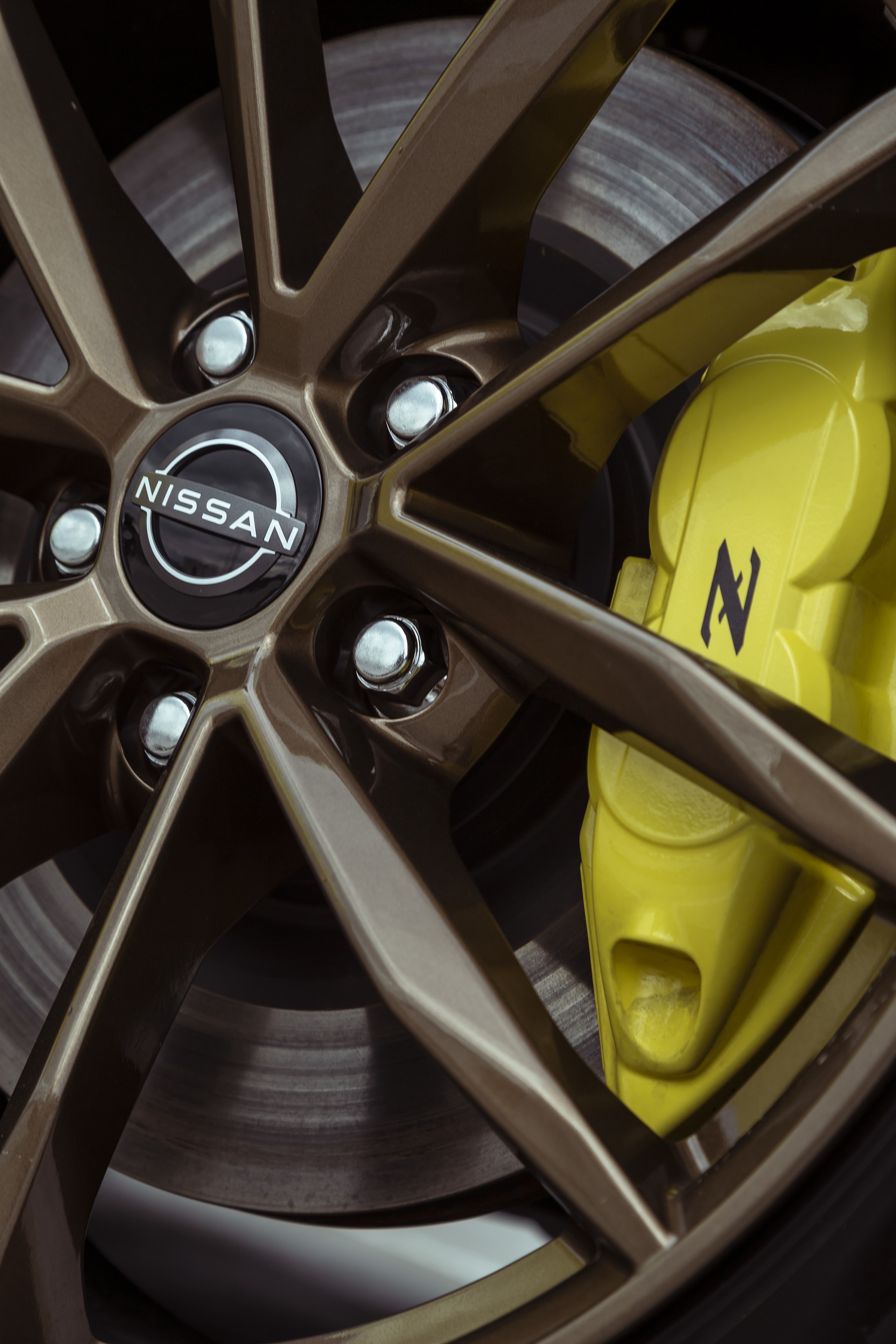 Download 2023 Nissan Z - AU version - Brakes HD Phone Wallpaper 1920x2880 #12