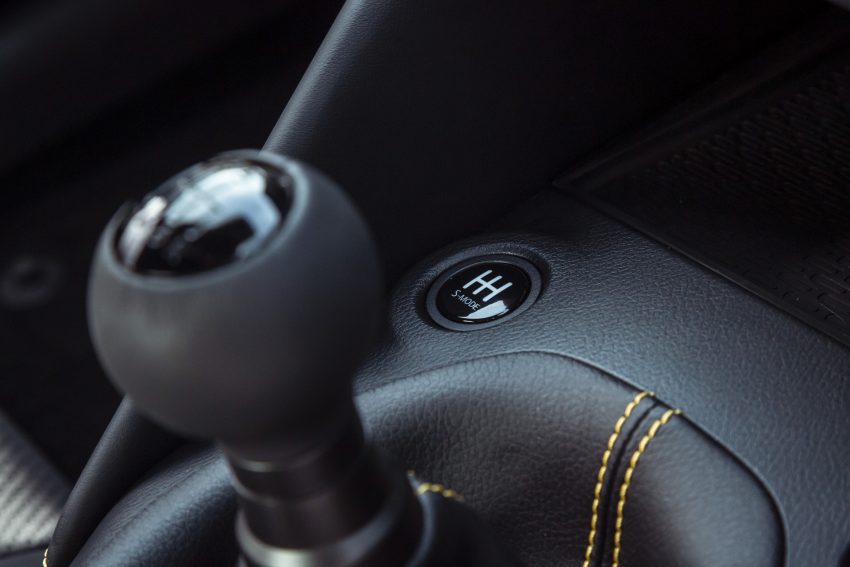 2023 Nissan Z - AU version - Interior, Detail Wallpaper 850x567 #37