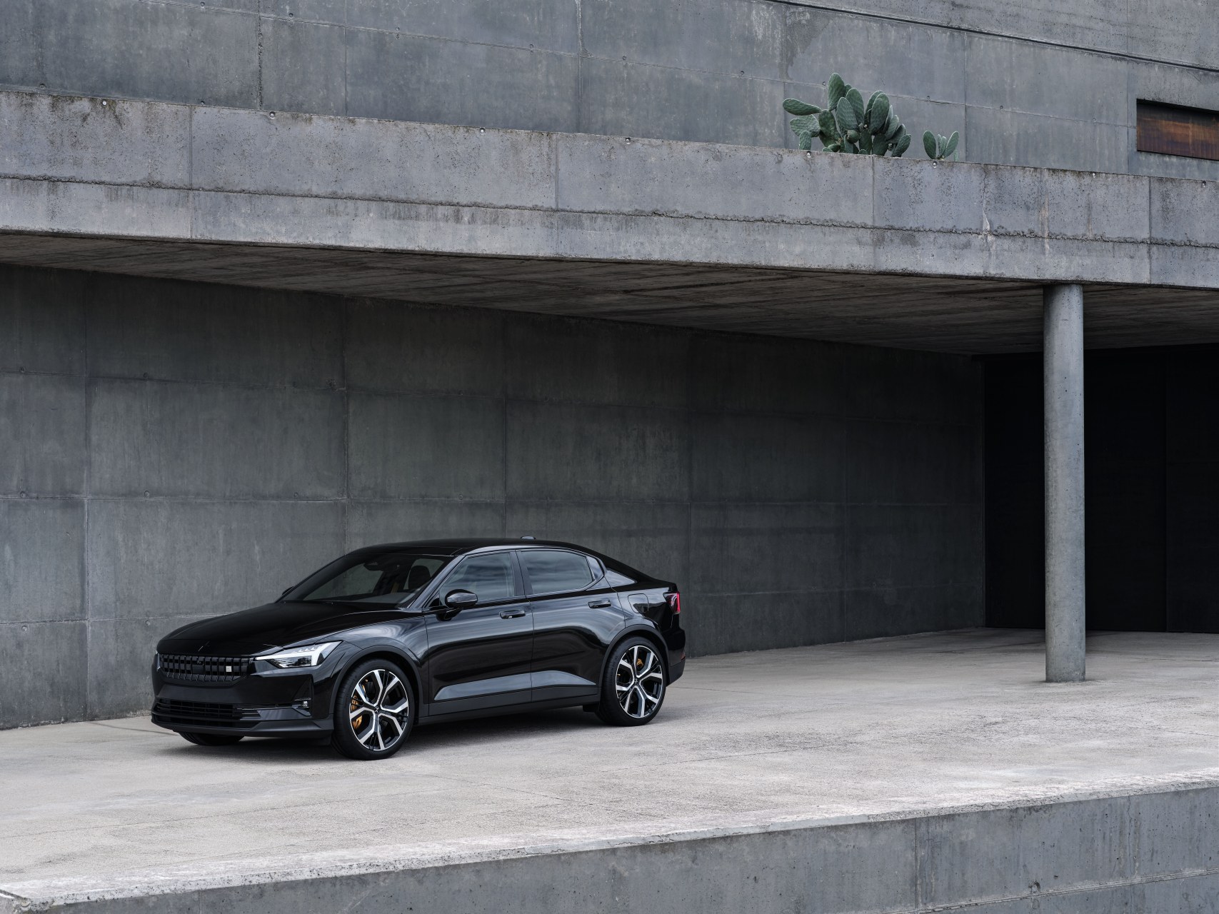 Download 2023 Polestar 2 - Front Three-Quarter HD Wallpaper 1707x1280 #4