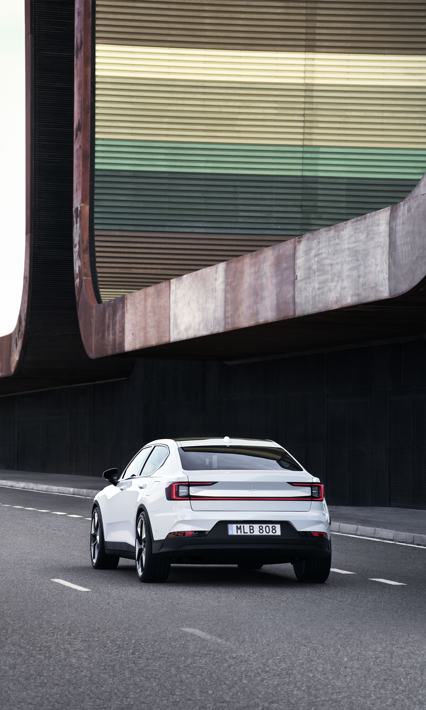 Download 2023 Polestar 2 - Rear HD Phone Wallpaper 1440x2400 #25