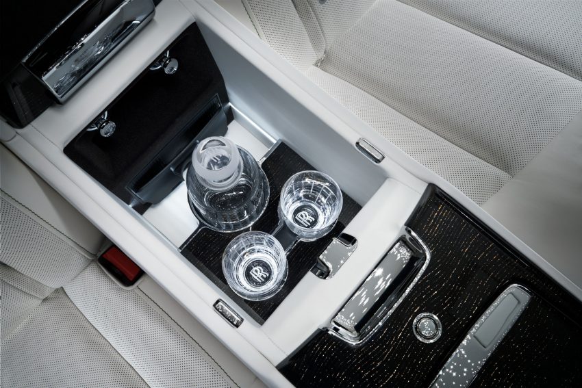 2023 Rolls-Royce Phantom Extended Series II Platino - Interior, Detail Wallpaper 850x567 #52