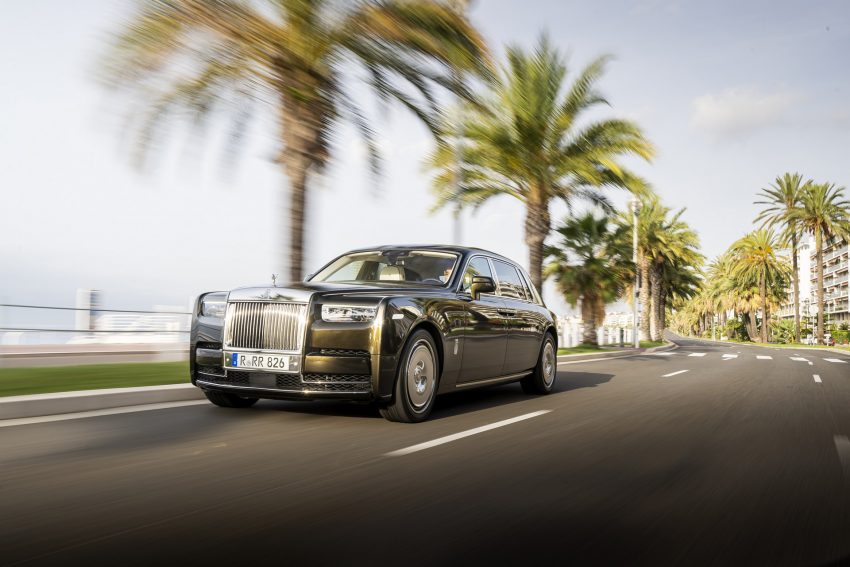 2023 Rolls-Royce Phantom Series II - Front Three-Quarter Wallpaper 850x567 #3