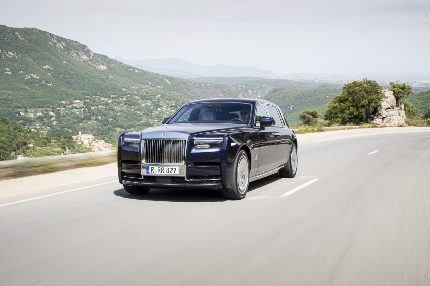 2023 Rolls-Royce Phantom Series II - Front Three-Quarter Wallpaper 850x567 #5
