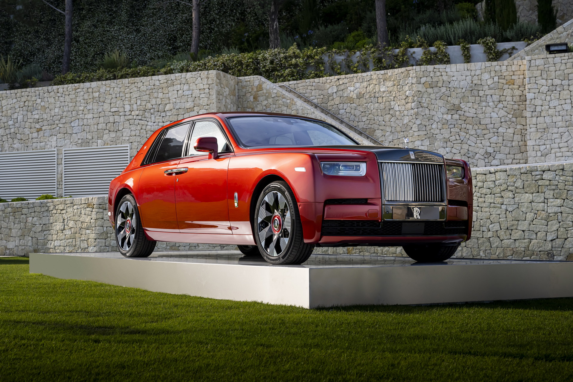 Download 2023 Rolls-Royce Phantom Series II - Front Three-Quarter HD Wallpaper 1920x1280 #13