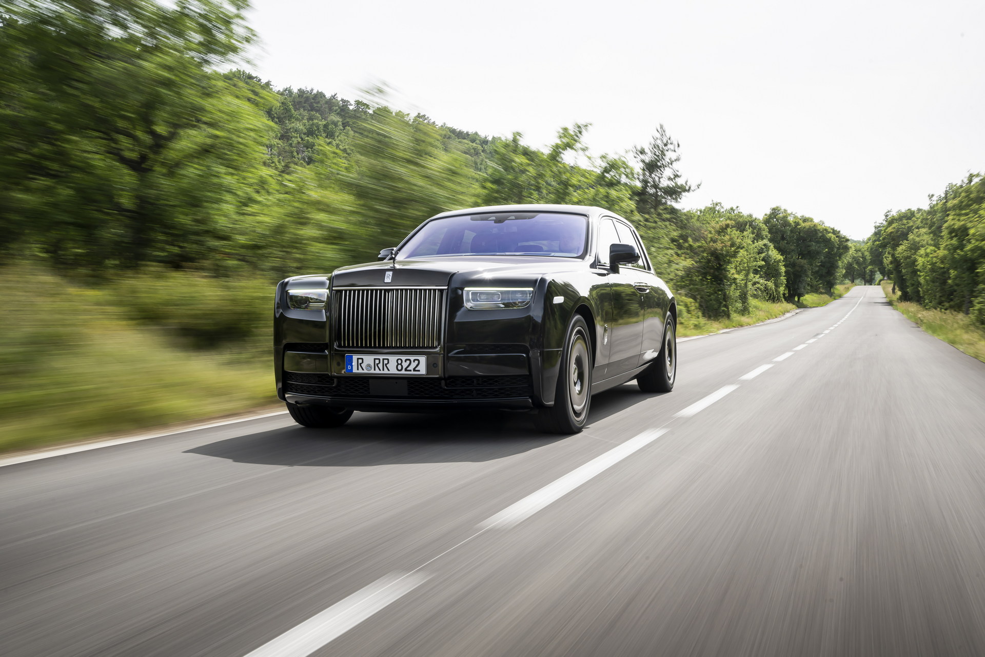 Download 2023 Rolls-Royce Phantom Series II - Front HD Wallpaper 1920x1280 #6