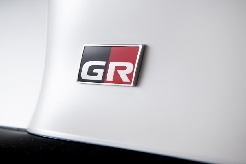 2023 Toyota GR Supra MT - Badge Wallpaper 850x568 #15