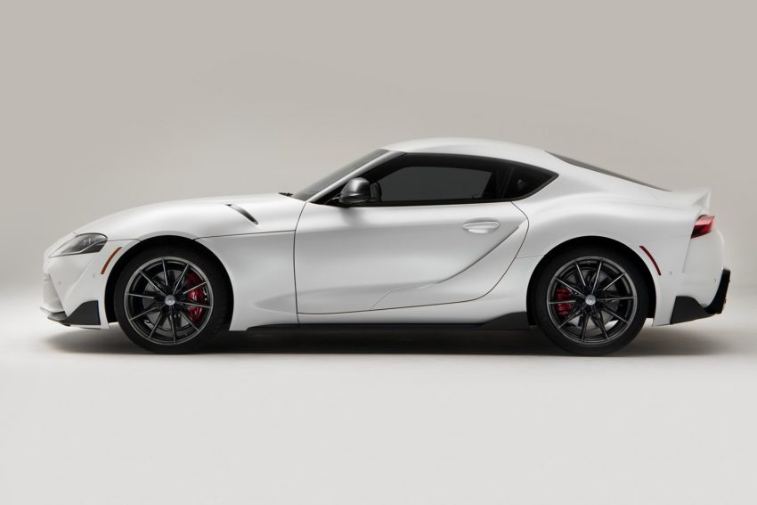 2023 Toyota GR Supra MT - Side Wallpaper 850x567 #14