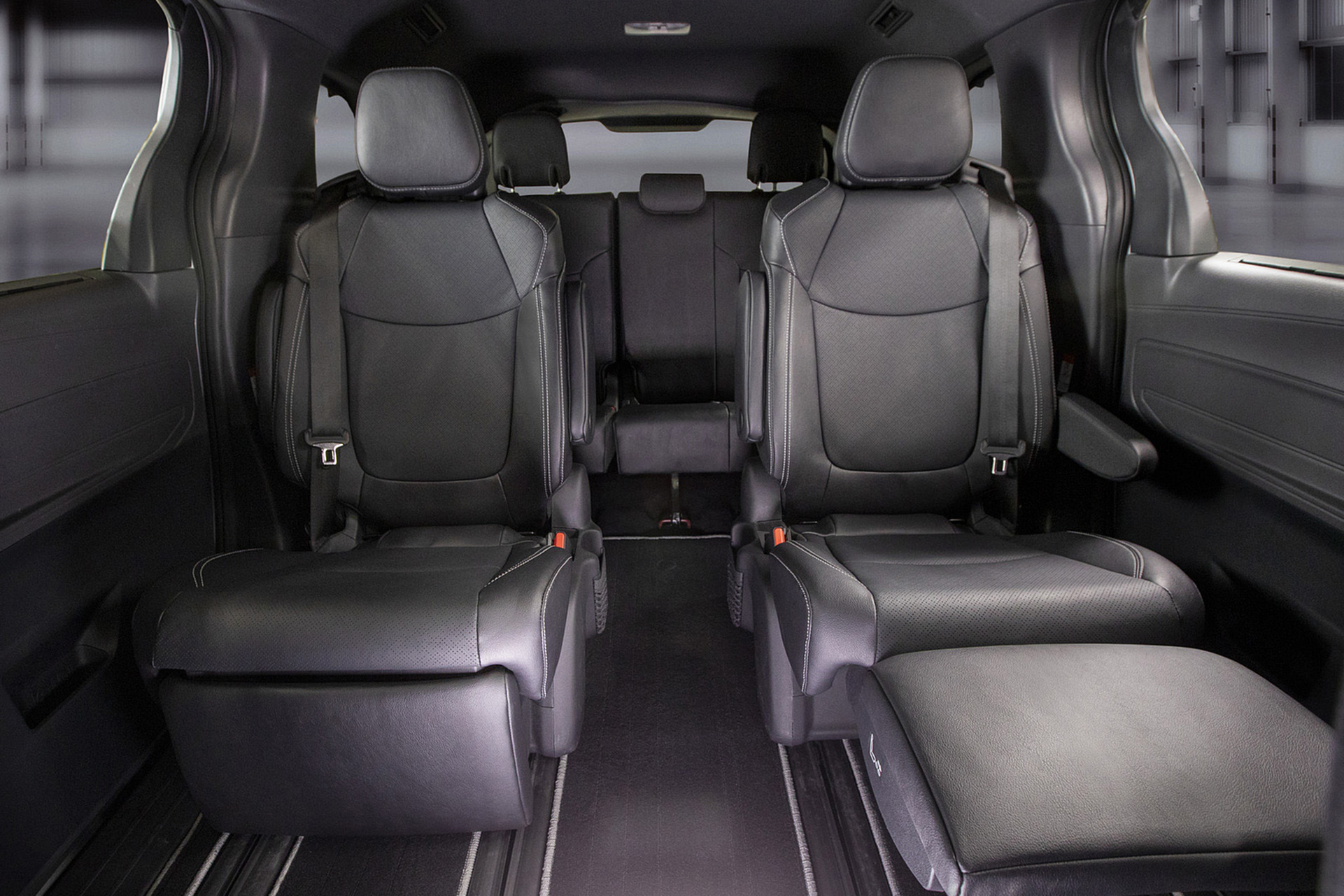Download 2023 Toyota Sienna 25th Anniversary Edition - Interior, Seats HD Wallpaper 1921x1281 #21
