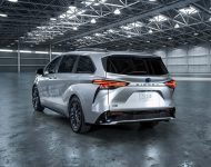 2023 Toyota Sienna 25th Anniversary Edition - Rear Three-Quarter Wallpaper 190x150