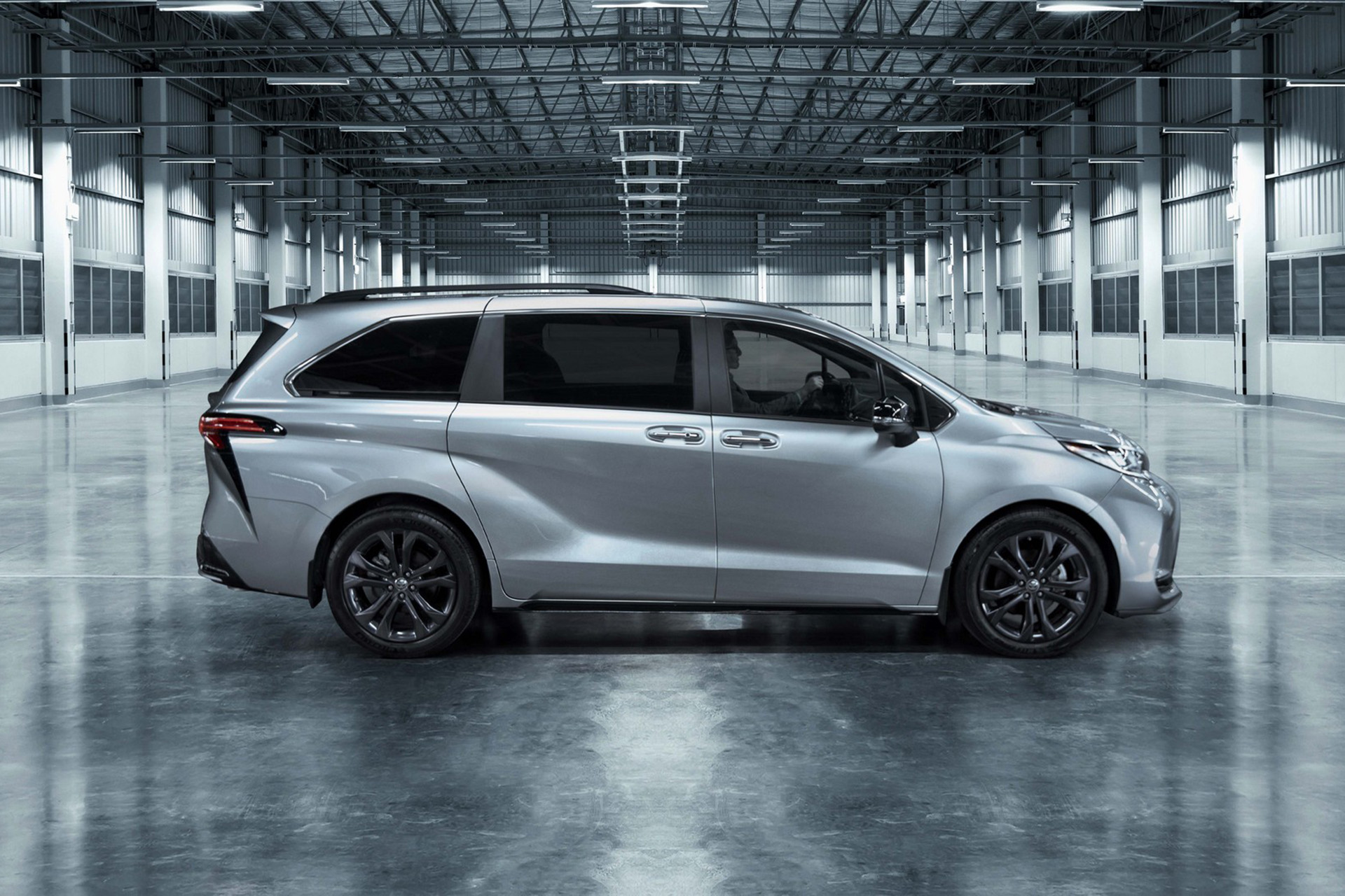 Download 2023 Toyota Sienna 25th Anniversary Edition - Side HD Wallpaper 1920x1280 #7