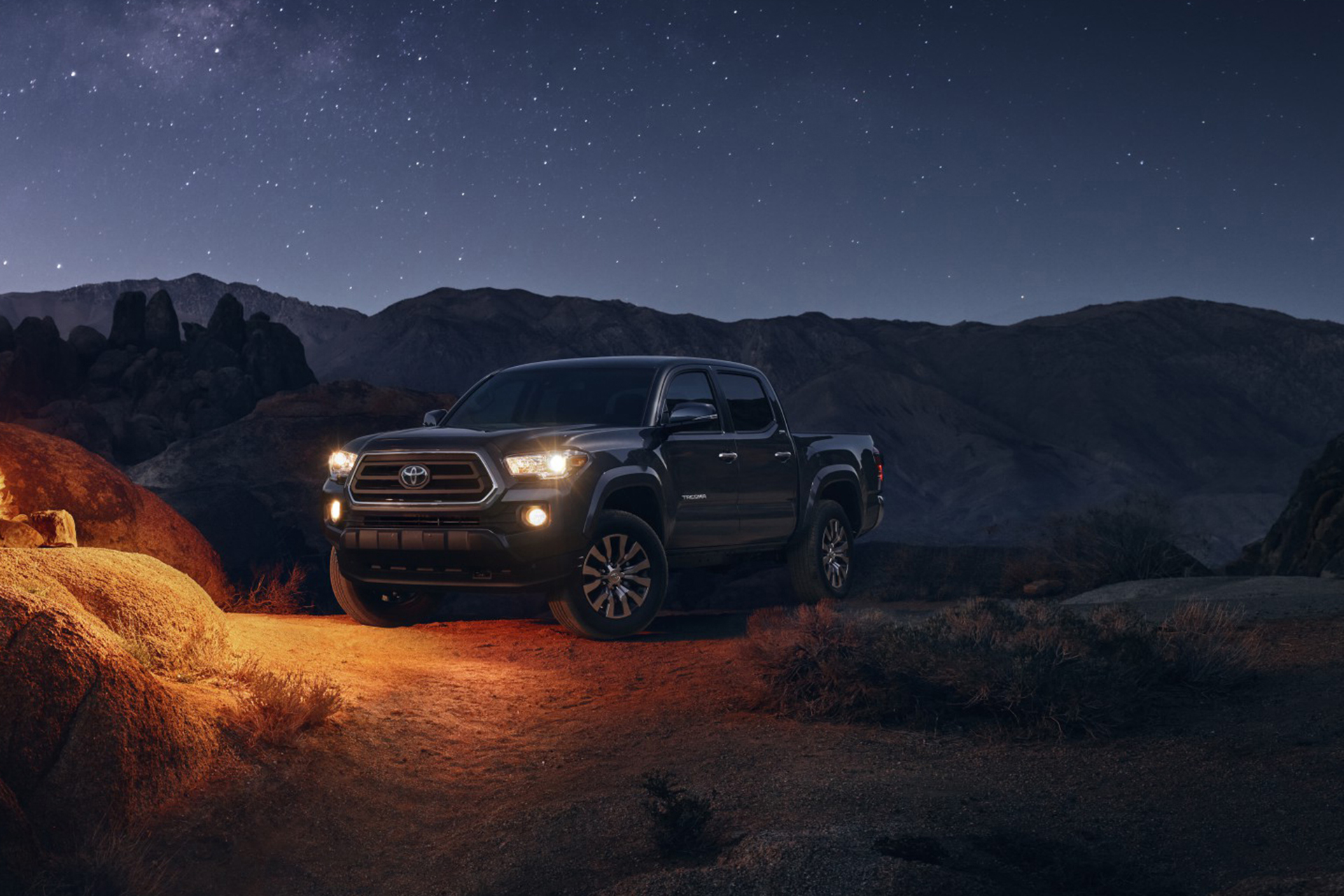 Download 2023 Toyota Tacoma Chrome Package - Front Three-Quarter HD Wallpaper 1920x1280 #1