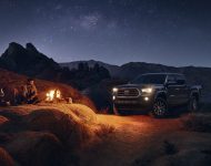 2023 Toyota Tacoma Chrome Package - Front Three-Quarter Wallpaper 190x150