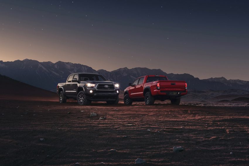 2023 Toyota Tacoma Chrome Package and Toyota Tacoma SX Package Wallpaper 850x567 #2
