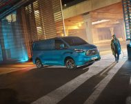 2024 Ford E-Transit Custom - Front Three-Quarter Wallpaper 190x150