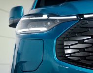 2024 Ford E-Transit Custom - Headlight Wallpaper 190x150