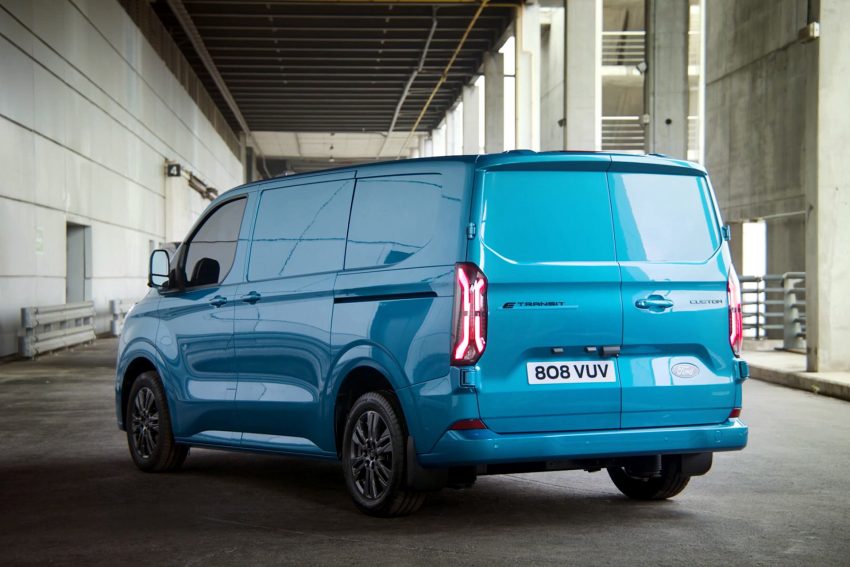 2024 Ford E-Transit Custom - Rear Three-Quarter Wallpaper 850x567 #14