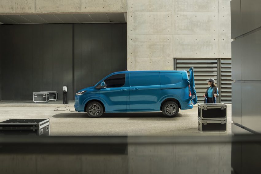 2024 Ford E-Transit Custom - Side Wallpaper 850x567 #8
