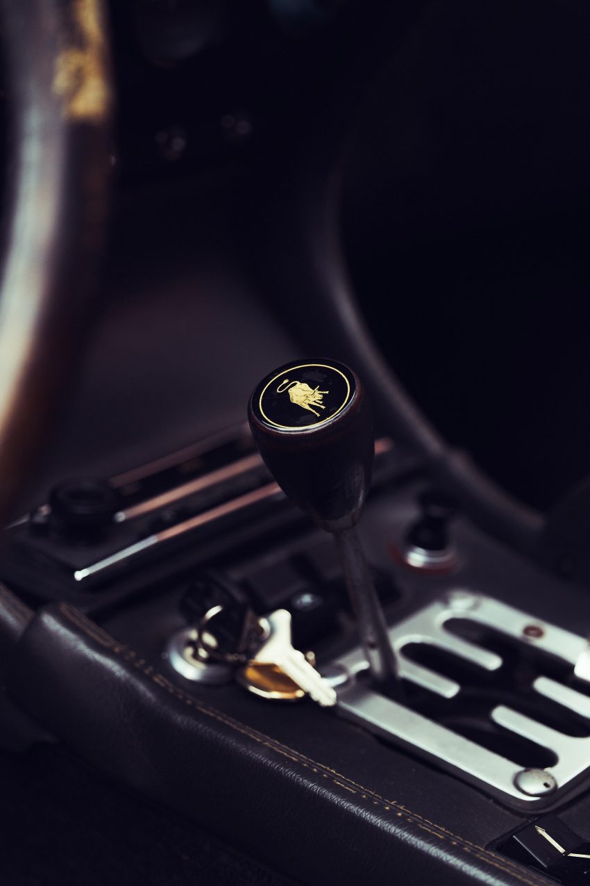 1969 Lamborghini Miura P400 S - Interior, Detail Phone Wallpaper 850x1275 #37