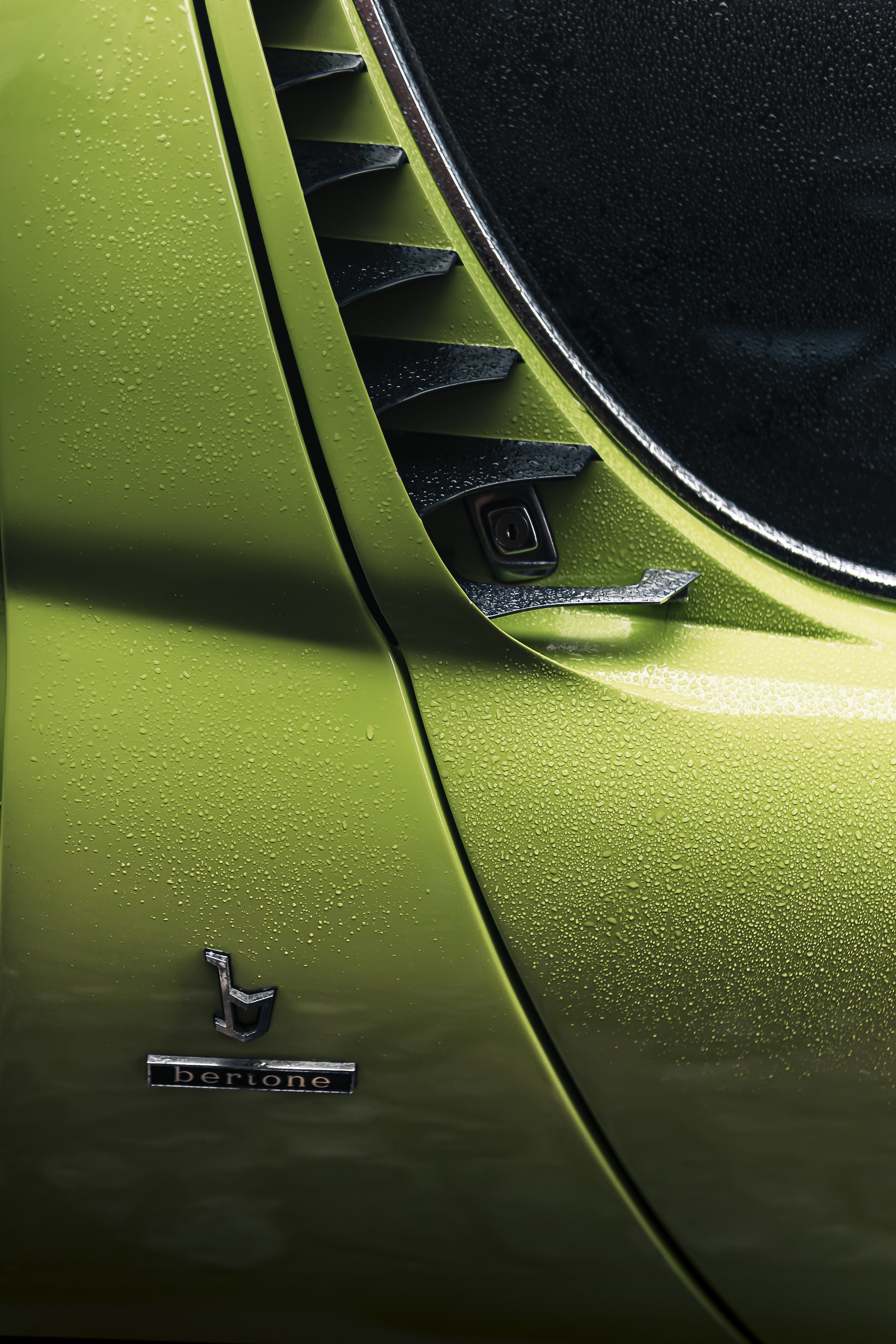 Download 1969 Lamborghini Miura P400 S - Side Vent HD Phone Wallpaper 1920x2879 #32