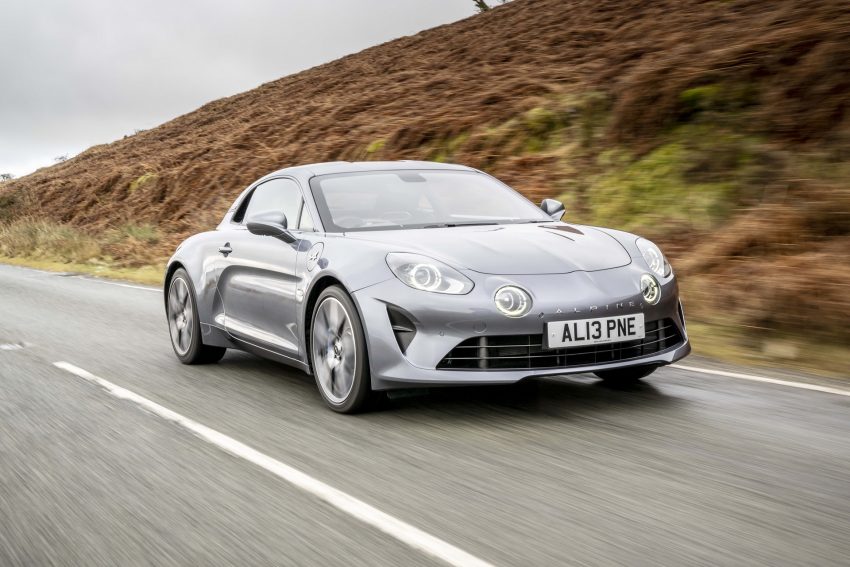 2022 Alpine A110 GT - UK version - Front Three-Quarter Wallpaper 850x567 #1
