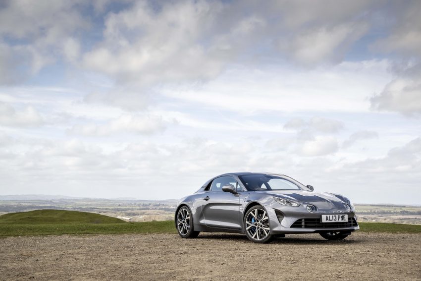 2022 Alpine A110 GT - UK version - Front Three-Quarter Wallpaper 850x567 #14