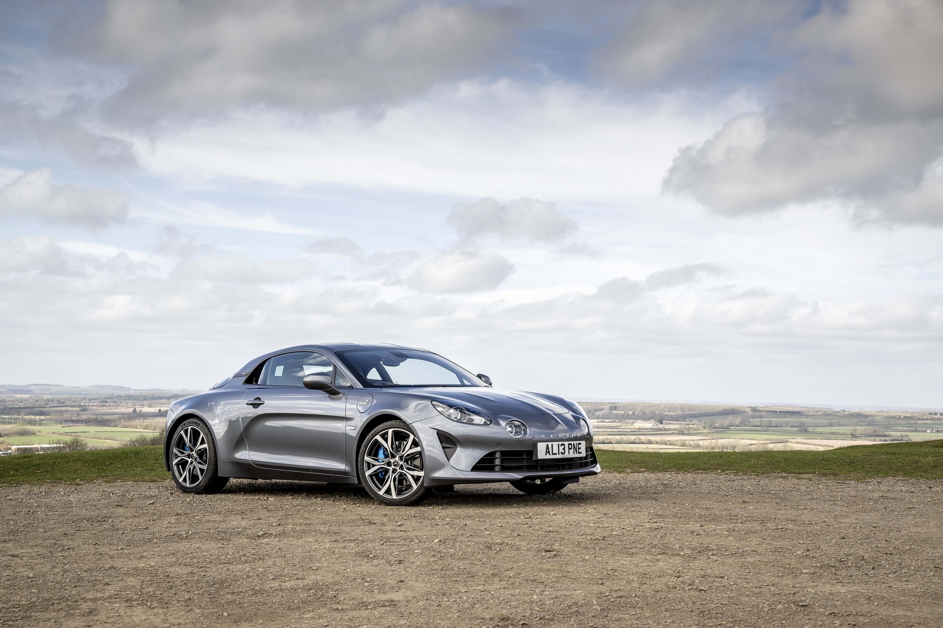 Download 2022 Alpine A110 GT - UK version - Front Three-Quarter HD Wallpaper 1920x1280 #15