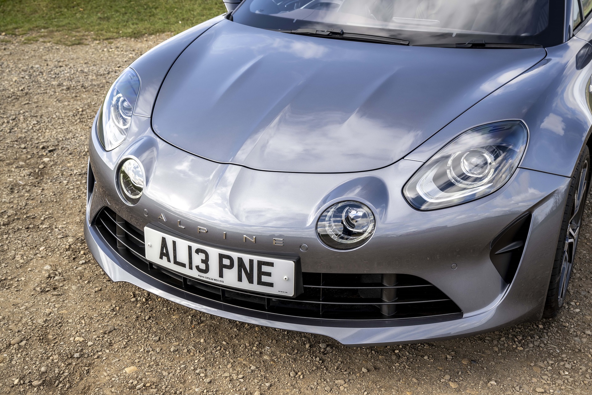 Download 2022 Alpine A110 GT - UK version - Front HD Wallpaper 1920x1280 #35