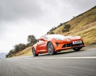 2022 Alpine A110 S - UK version - Front Three-Quarter Wallpaper 190x150