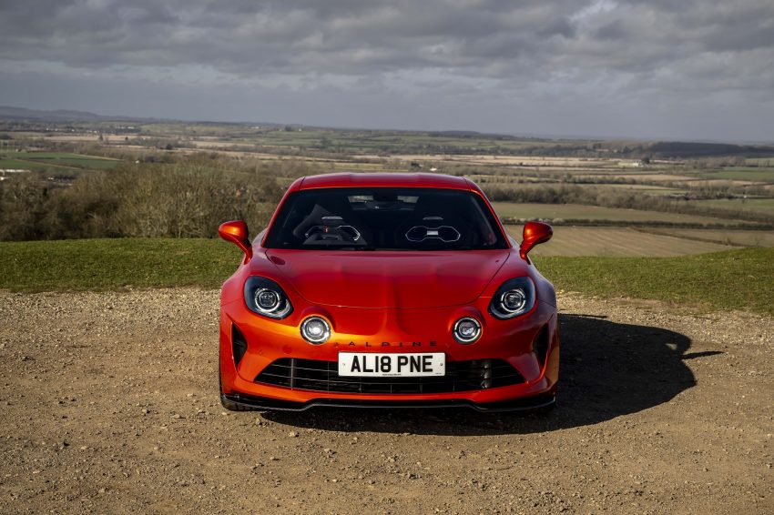 2022 Alpine A110 S - UK version - Front Wallpaper 850x566 #2