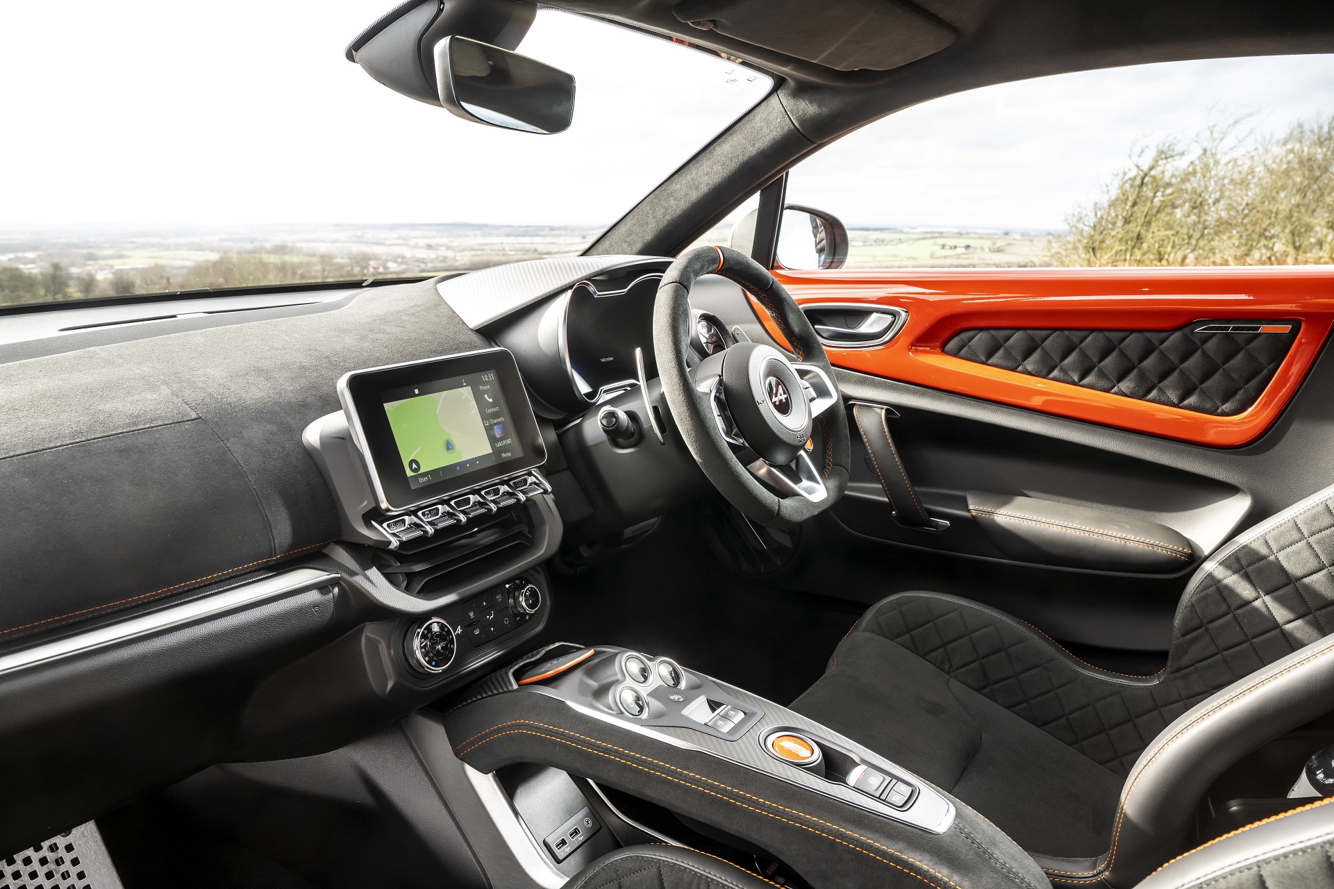 Download 2022 Alpine A110 S - UK version - Interior HD Wallpaper 1921x1280 #59