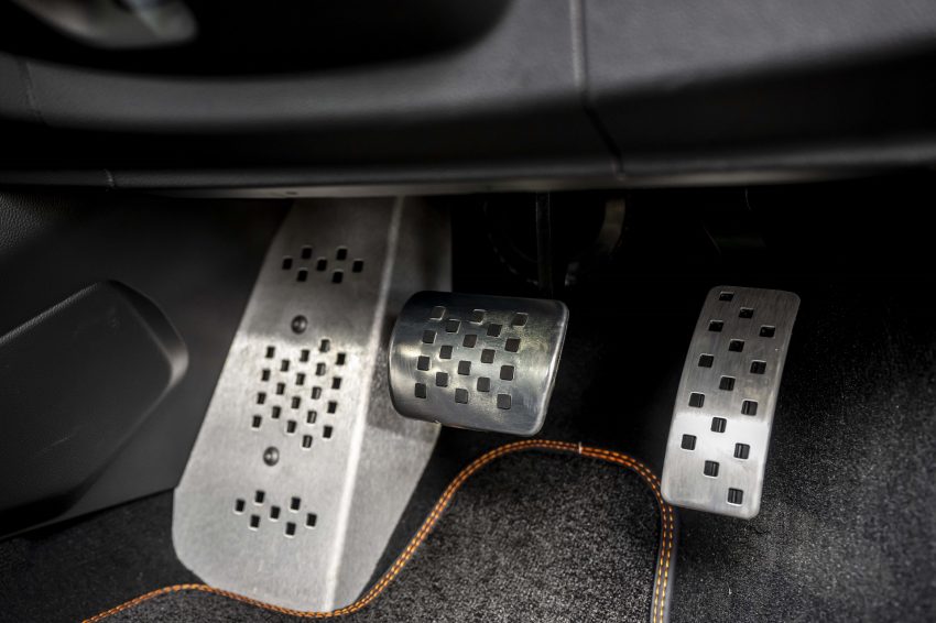 2022 Alpine A110 S - UK version - Pedals Wallpaper 850x566 #54