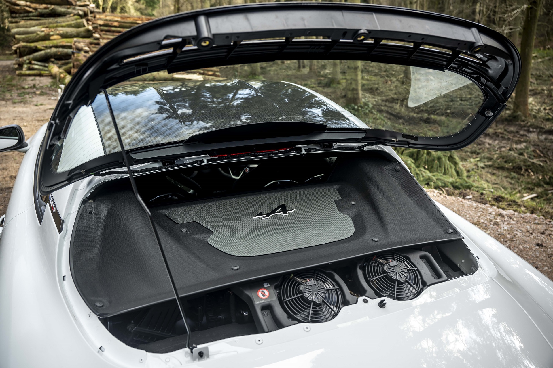 Download 2022 Alpine A110 - UK version - Engine HD Wallpaper 1920x1280 #38