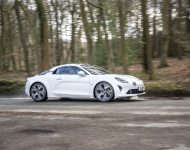 2022 Alpine A110 - UK version - Front Three-Quarter Wallpaper 190x150